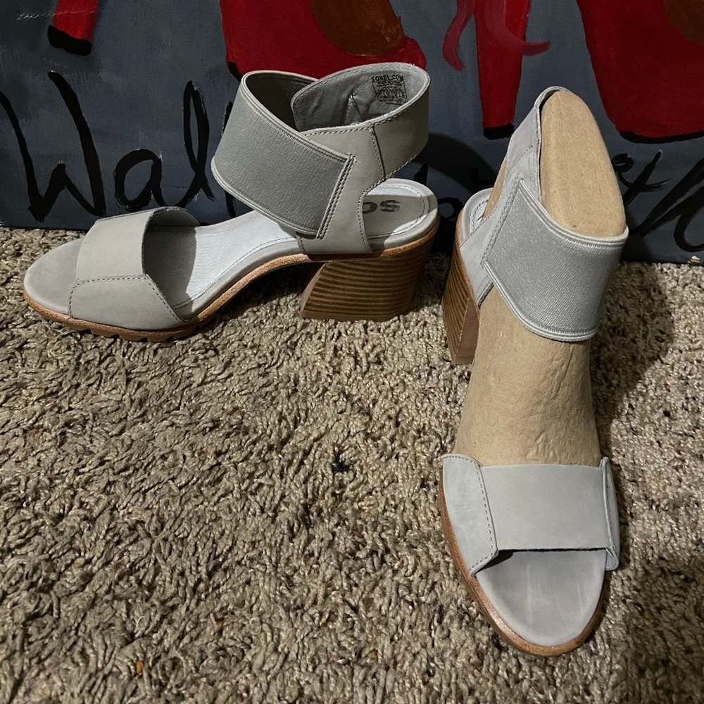 Sorel Women’s Size 7 Shoes